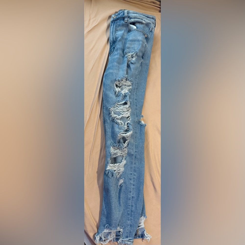 American eagle mom jeans